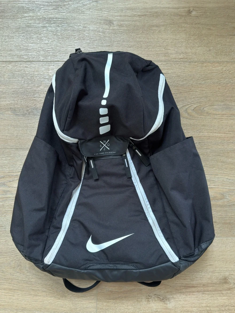Nike Backpack Elite Hoops Black Stripes Basketball Travel Gym Bag Quad Zip